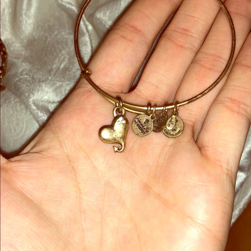 Heart bracelet